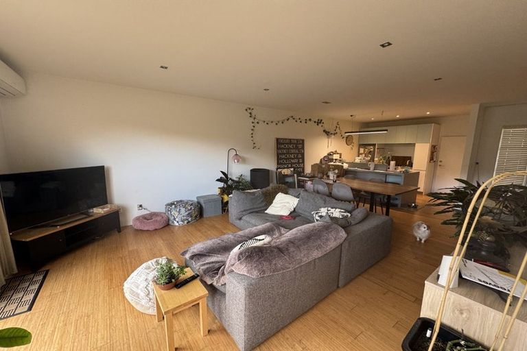 Photo of property in 38 Saddleback Grove, Karori, Wellington, 6012