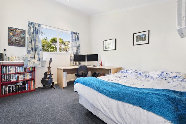 Photo of property in 5 Rydal Place, Southgate, Wellington, 6023