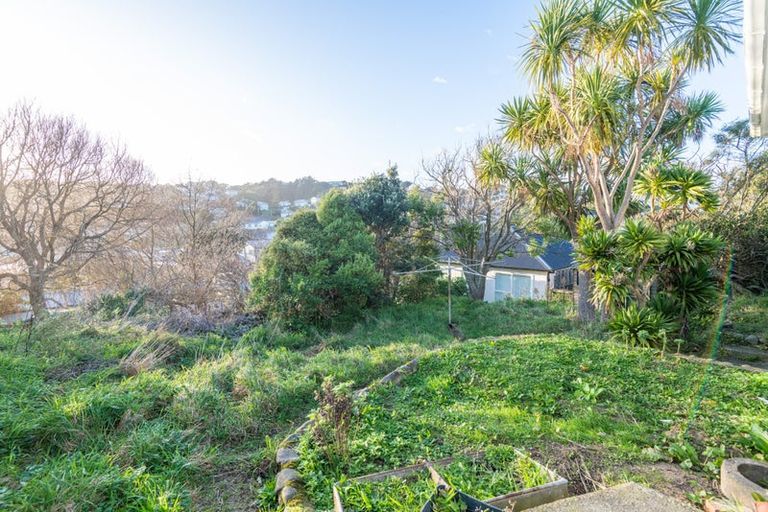 Photo of property in 37 Mana Avenue, Titahi Bay, Porirua, 5022