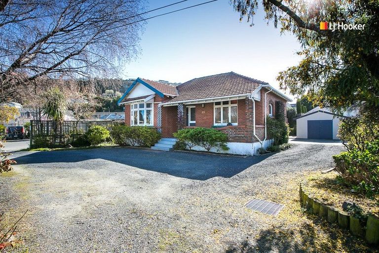Photo of property in 384b Bay View Road, Saint Clair, Dunedin, 9012