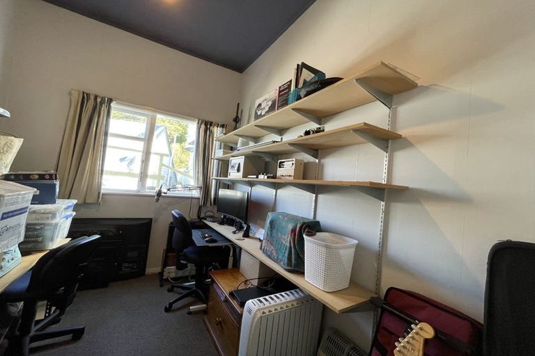 Photo of property in 86 Duncan Terrace, Kilbirnie, Wellington, 6022