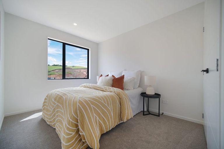 Photo of property in 33 Aituaa Road, Pukekohe, 2120