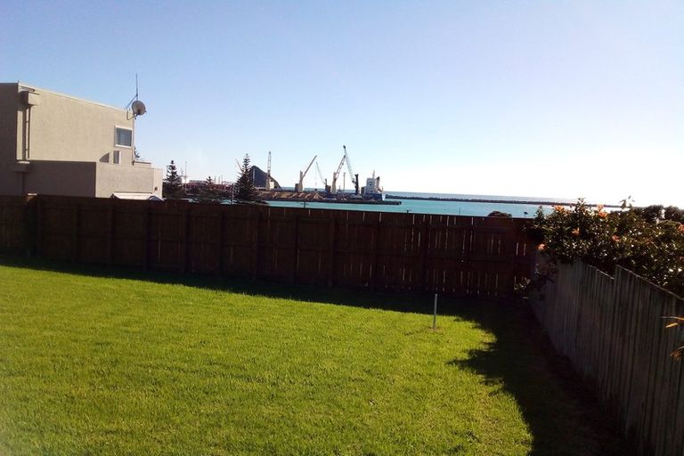 Photo of property in 9a Bayly Road, Moturoa, New Plymouth, 4310