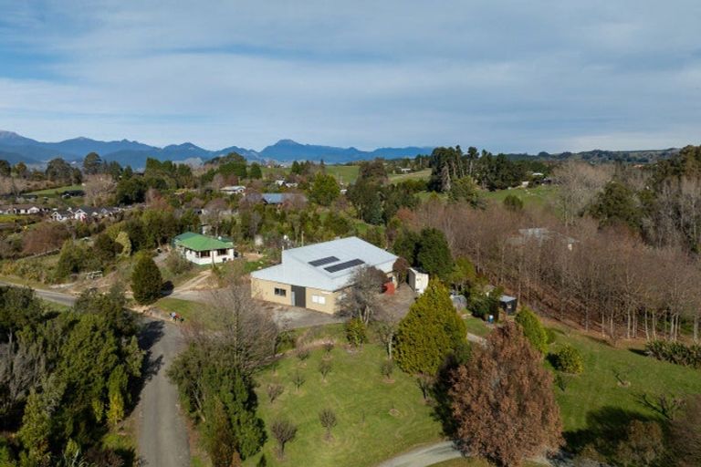 Photo of property in 27 Te Aro Lane, Redwood Valley, Richmond, 7081
