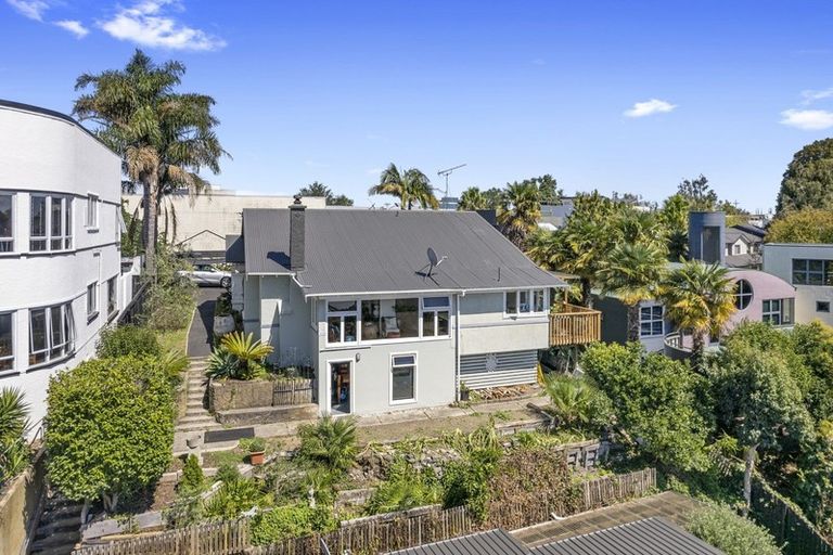 Photo of property in 14 Little London Lane, Hamilton Central, Hamilton, 3204