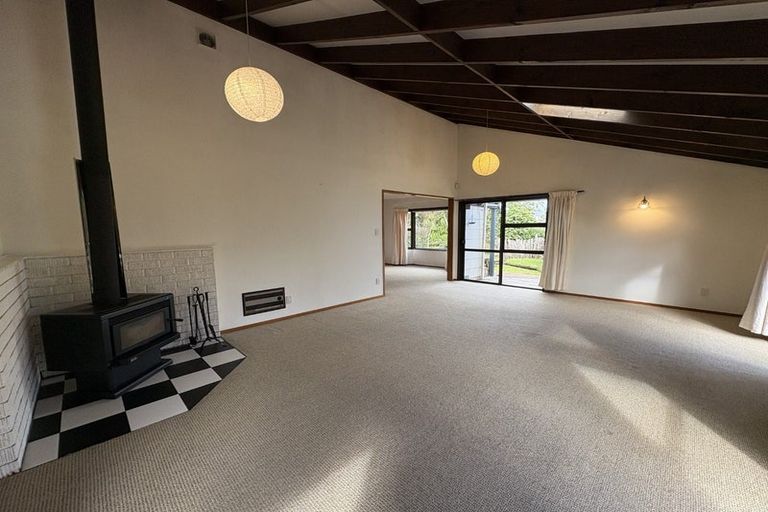 Photo of property in 1/54 Muritai Crescent, Havelock North, 4130