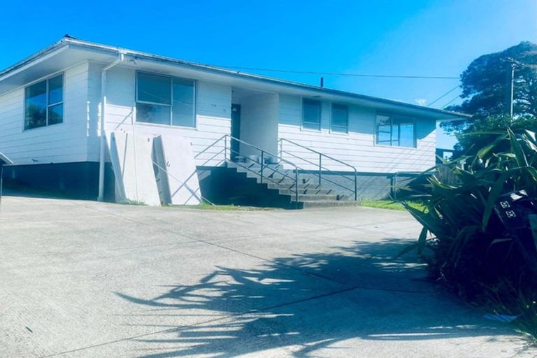 Photo of property in 98 Arimu Road, Papakura, 2110