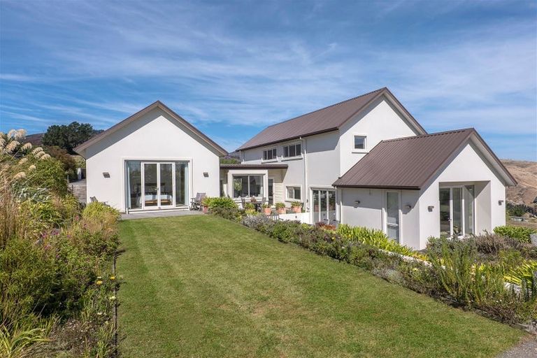 Photo of property in 4 Aglaia Place, Cracroft, Christchurch, 8022