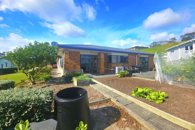 Photo of property in 24 Riverview Place, Waipu, 0582