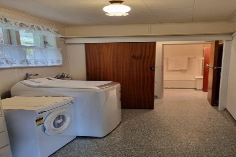 Photo of property in 4 Bella Grove, Naenae, Lower Hutt, 5011