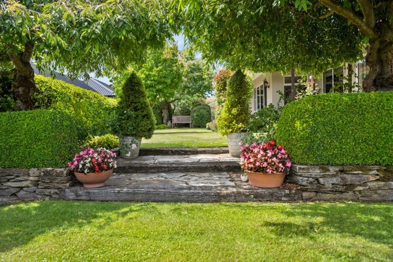 Photo of property in 101 Newcastle Street, Clyde, 9330