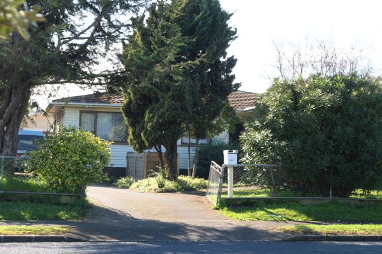Photo of property in 200 Robertson Road, Mangere East, Auckland, 2024