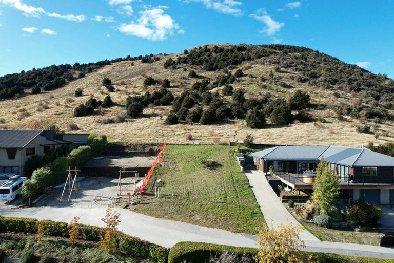 Photo of property in 11b Fastness Crescent, Wanaka, 9305