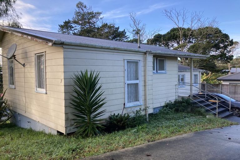 Photo of property in 7 Mirage Place, Beach Haven, Auckland, 0626