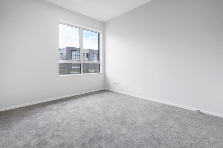 Photo of property in 8 Wairepo Street, Takanini, 2112