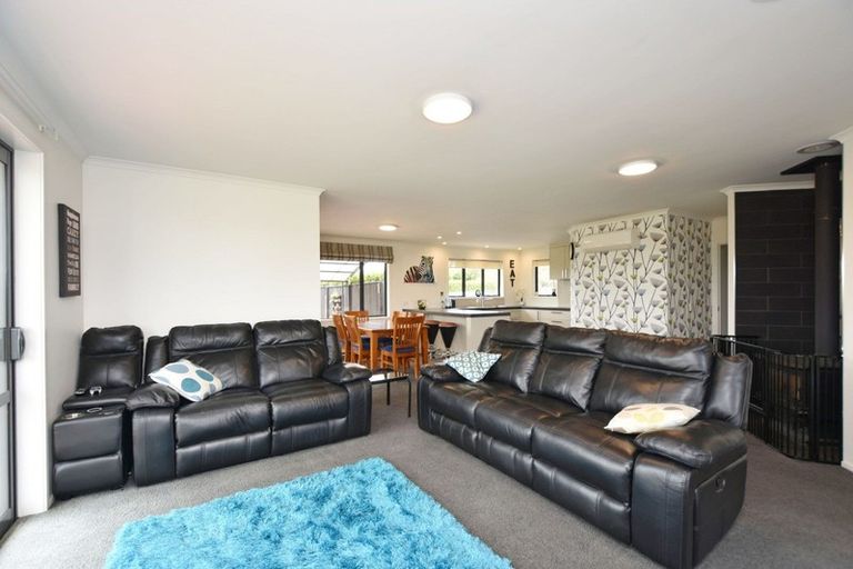 Photo of property in 18 Majestic Chance, Seaward Bush, Invercargill, 9812