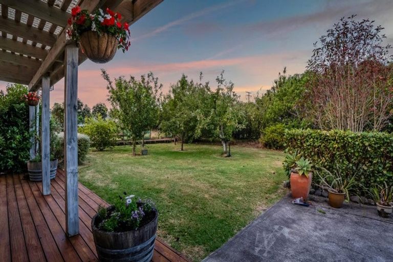 Photo of property in 8 Kaihihi Road, Okato, 4335