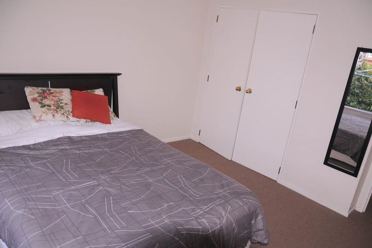 Photo of property in 2/1 Dunstall Place, Mangere Bridge, Auckland, 2022