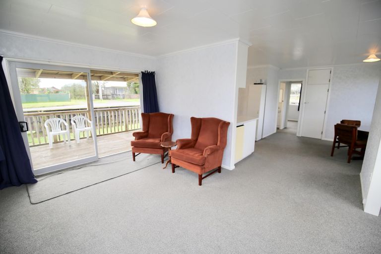 Photo of property in 4 Lorenzen Bay Road, Raglan, 3225