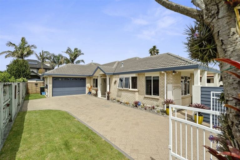 Photo of property in 9 Tuihana Drive, Papamoa Beach, Papamoa, 3118