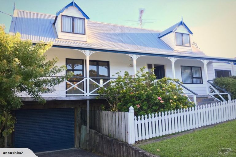 Photo of property in 1 Bevyn Street, Castor Bay, Auckland, 0620