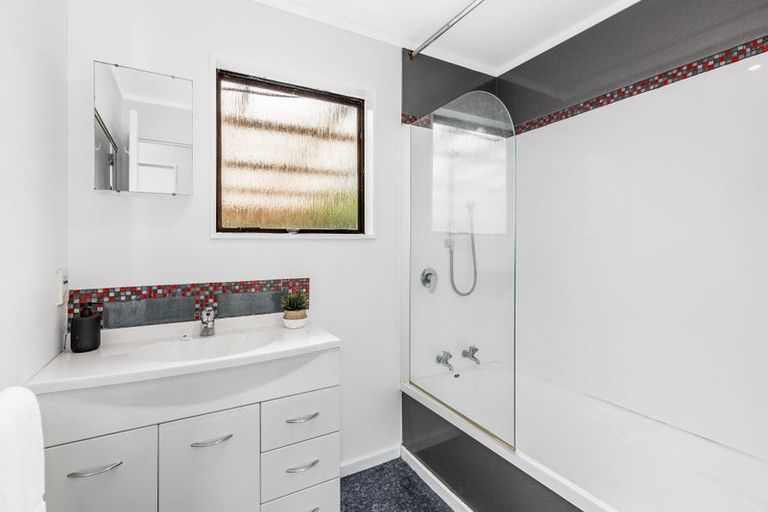 Photo of property in 176 Akatarawa Road, Birchville, Upper Hutt, 5018