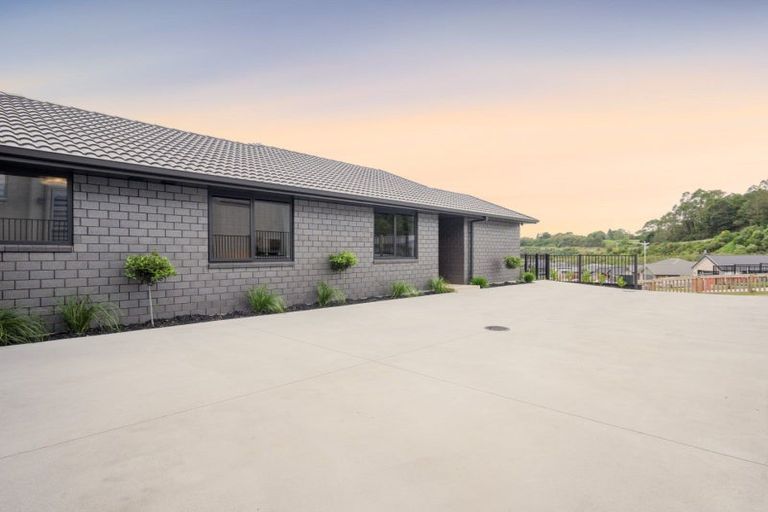 Photo of property in 1 Kihona Rise, Pyes Pa, Tauranga, 3112