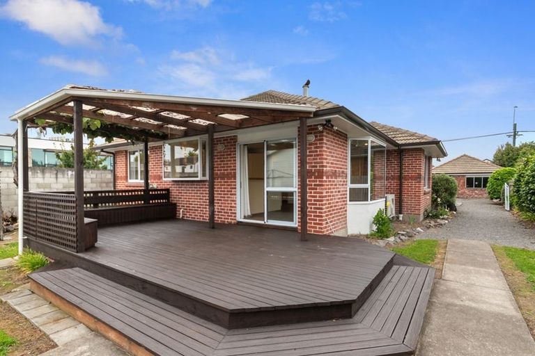 Photo of property in 142 Ilam Road, Ilam, Christchurch, 8041