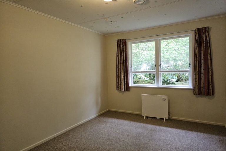 Photo of property in 69 Rangituhi Crescent, Takapuwahia, Porirua, 5022