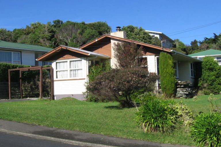 Photo of property in 36 Beazley Avenue, Paparangi, Wellington, 6037