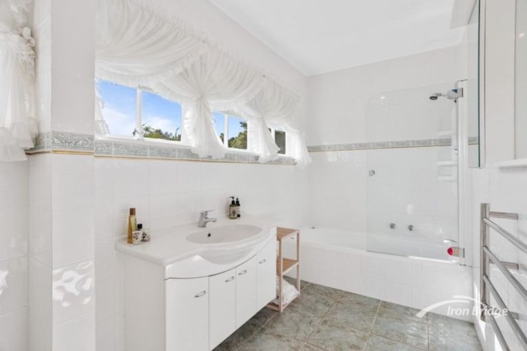 Photo of property in 230 Glenvar Road, Torbay, Auckland, 0630