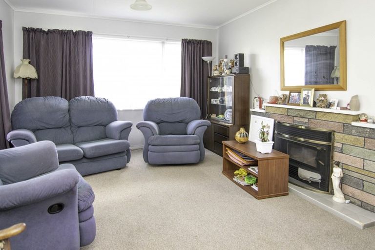 Photo of property in 81 Highbury Avenue, Highbury, Palmerston North, 4412