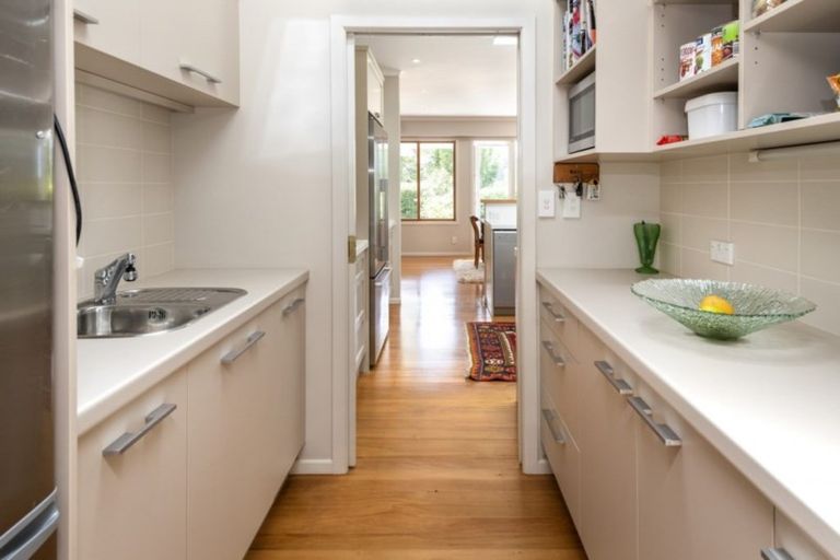 Photo of property in 62 Parkhill Road, Mellons Bay, Auckland, 2014