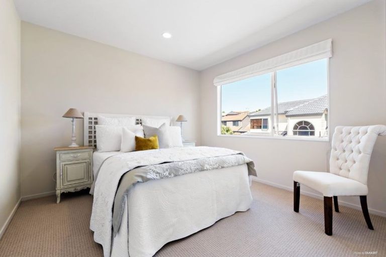 Photo of property in 11 Devon Road, Bucklands Beach, Auckland, 2012