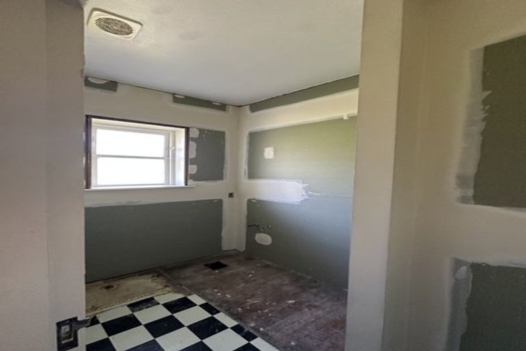 Photo of property in 46 Sunshine Avenue, Karori, Wellington, 6012