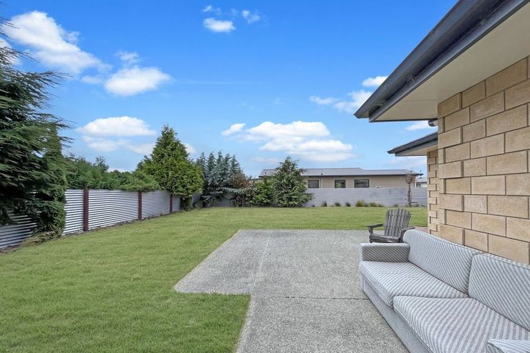 Photo of property in 14 Irishman Drive, Twizel, 7901