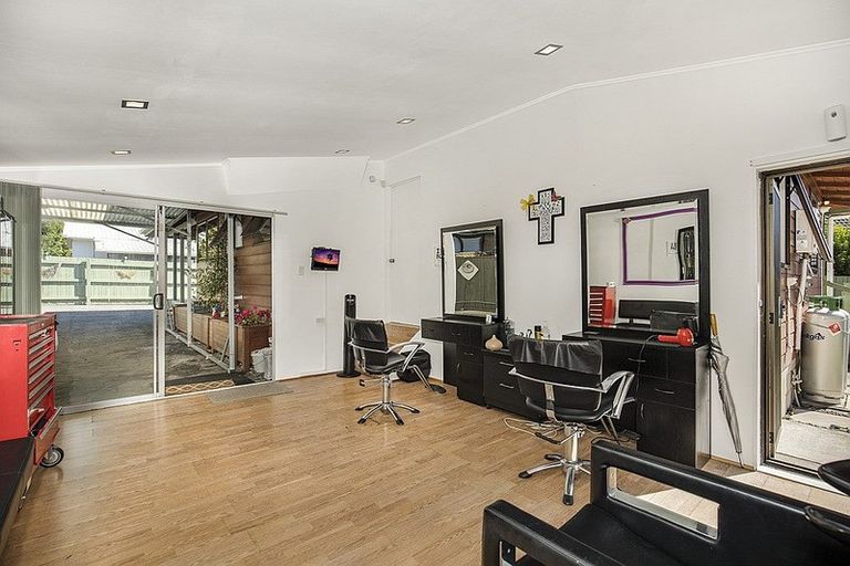 Photo of property in 16 Muirfield Street, Wattle Downs, Auckland, 2103