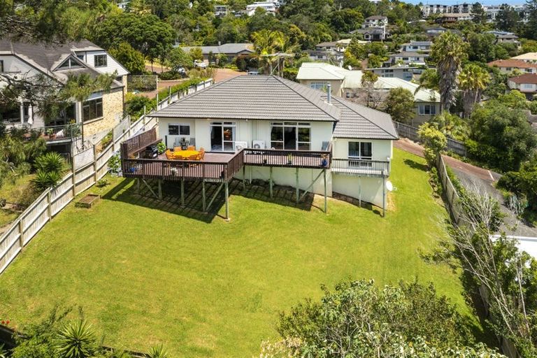 Photo of property in 17 Bushglen Court, Browns Bay, Auckland, 0630