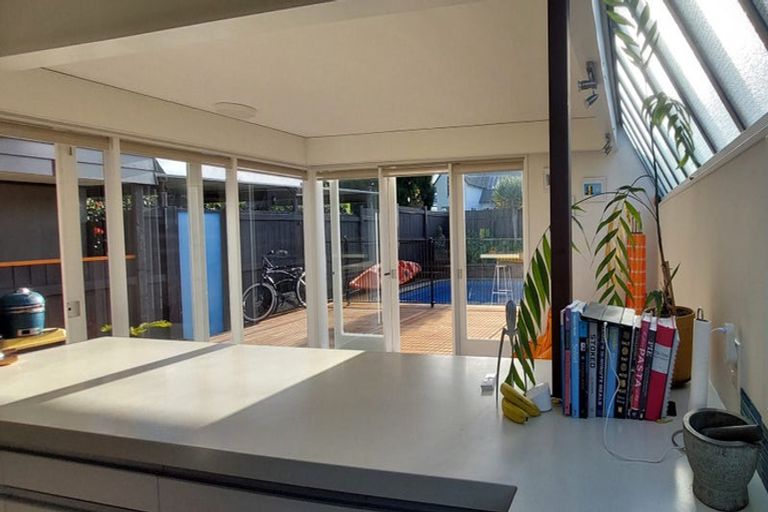 Photo of property in 19 Stratford Place, Otumoetai, Tauranga, 3110