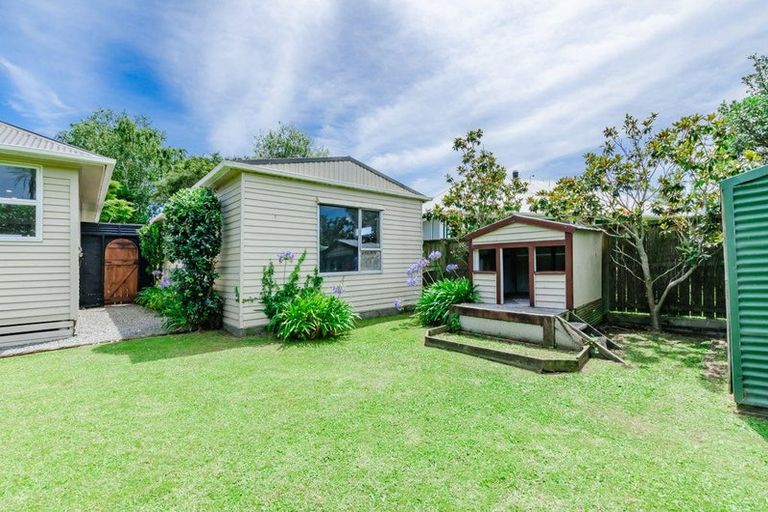 Photo of property in 96 Arawhata Road, Paraparaumu, 5032