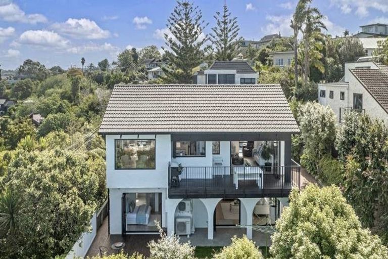 Photo of property in 832a Beach Road, Torbay, Auckland, 0630