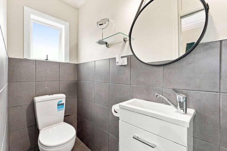 Photo of property in 8 Albert Street, Pahiatua, 4910