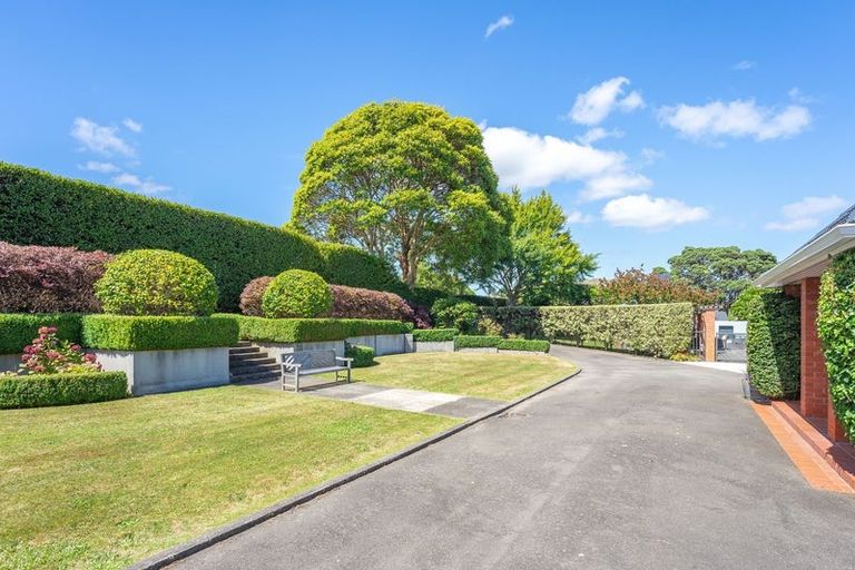 Photo of property in 52-56 Winara Avenue, Waikanae, 5036