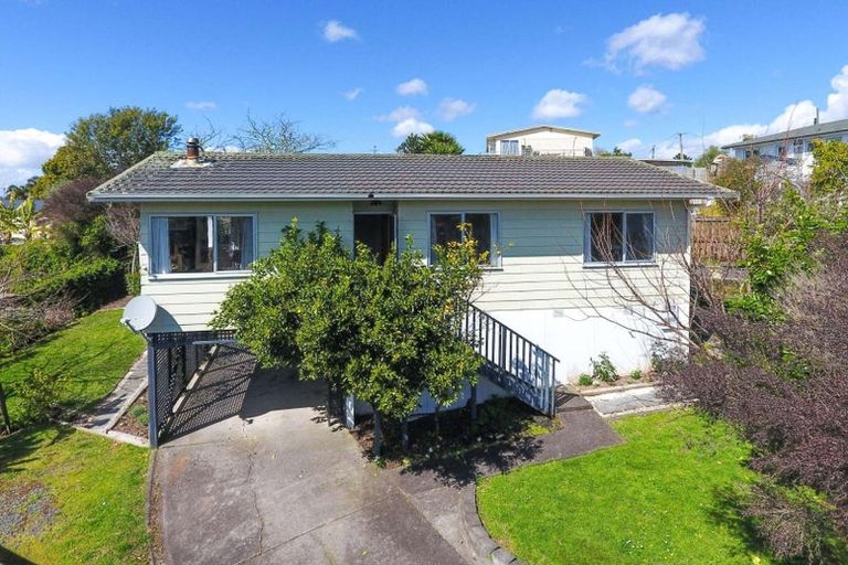 Photo of property in 2/34a Helena Street, Massey, Auckland, 0614