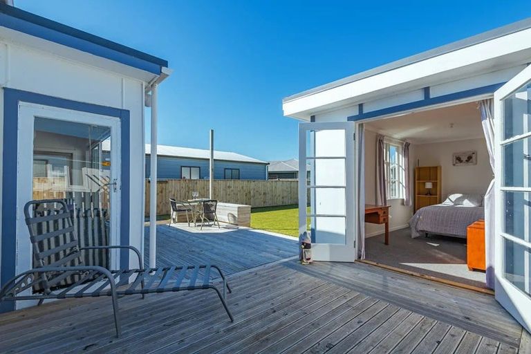 Photo of property in 81 Seabury Avenue, Foxton Beach, Foxton, 4815