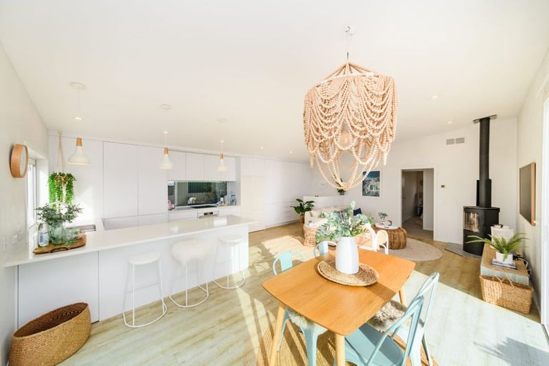 Photo of property in 21 Ocean Beach Street, Foxton Beach, Foxton, 4815