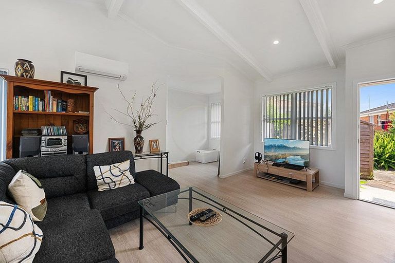 Photo of property in 7a Roseburn Place, Pakuranga, Auckland, 2010