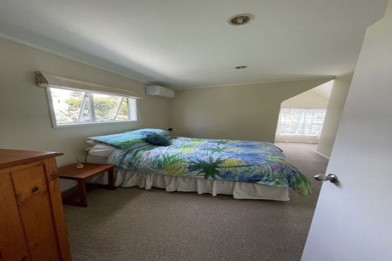 Photo of property in 42 Oaktree Avenue, Browns Bay, Auckland, 0630