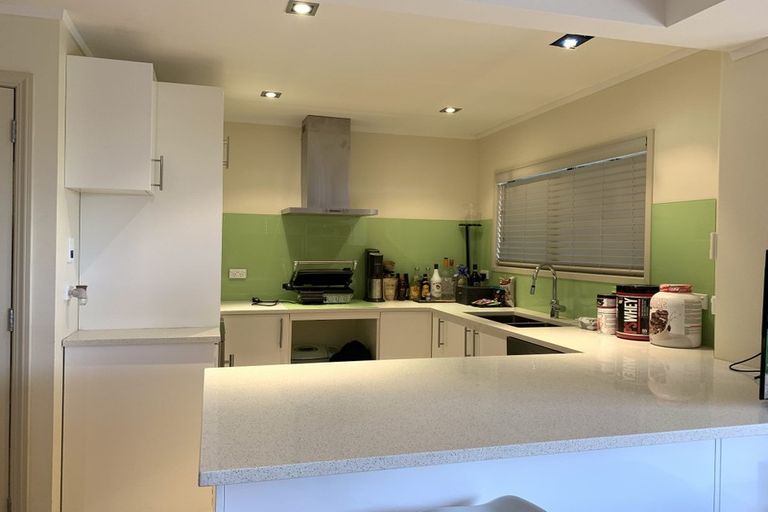 Photo of property in 56 Onetaunga Road, Chatswood, Auckland, 0626