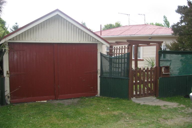 Photo of property in 6 Penfold Square, Leithfield, 7481